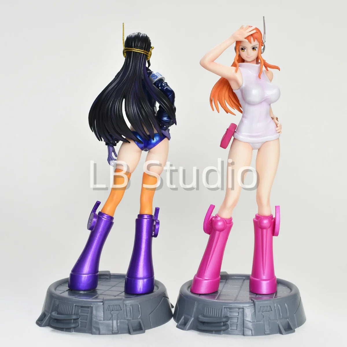Anime One Piece Robin & Nami Figures - Image 5
